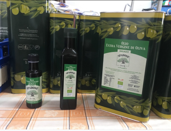 Il giro d'Italia a tavola con prodotti artigianali di altissima qualità selezionati da 10 produttori locali 2 prodotti artigianali di altissima qualità