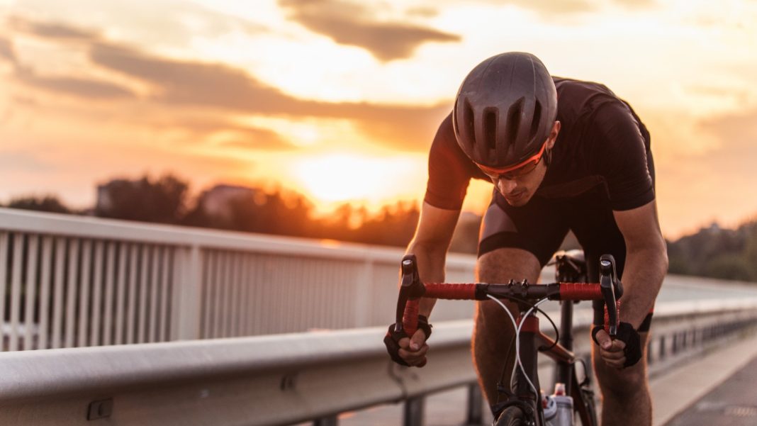 Superare il crampo durante una corsa in bicicletta rimedi e prevenzione